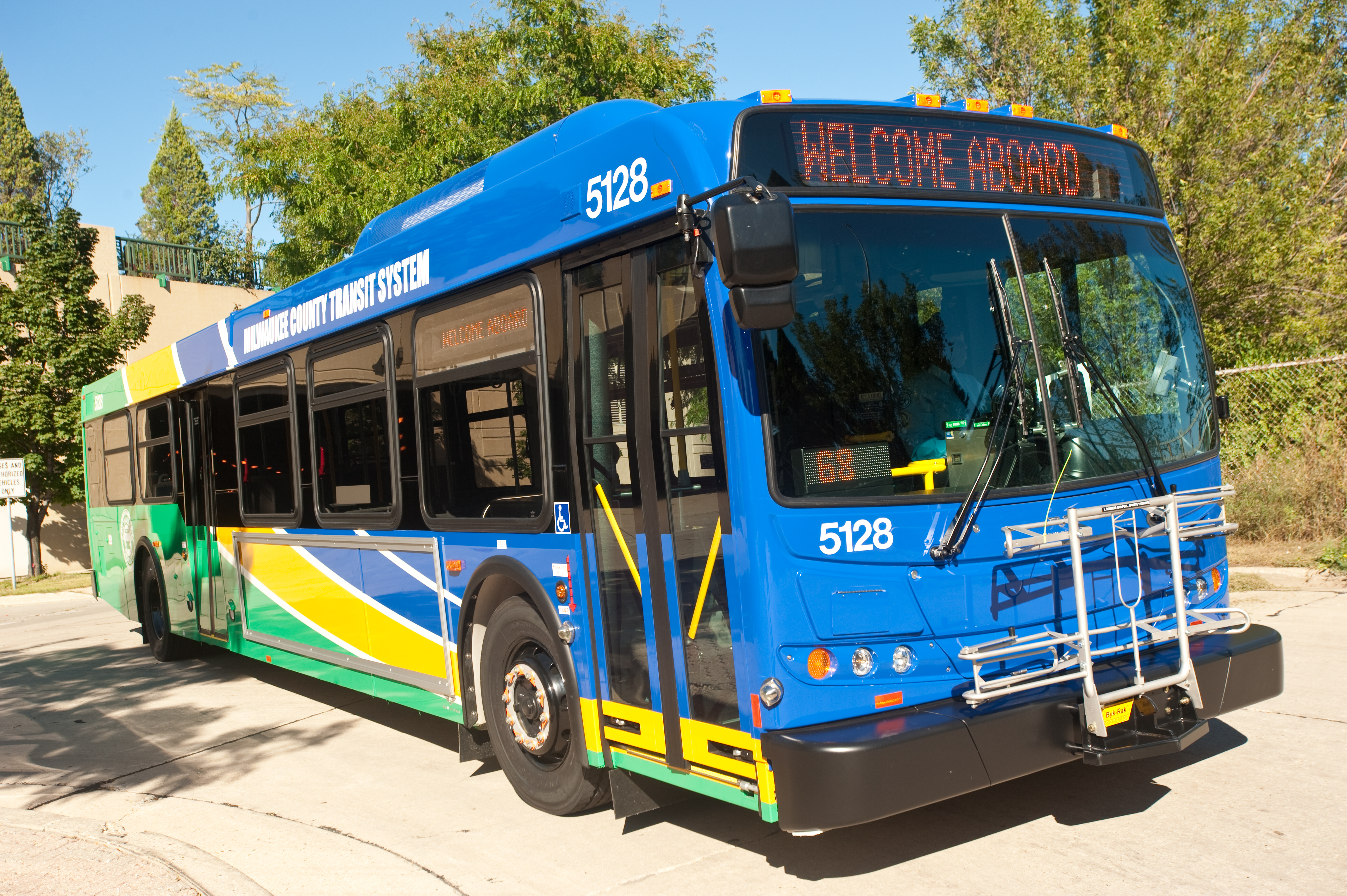 MJS_9-13-2010Ft-Side-view.jpg/></p>
<p>Numerous other local routes drop off within walking distance of State Fair:</p>
<ul>
<li><a data-cke-saved-href=