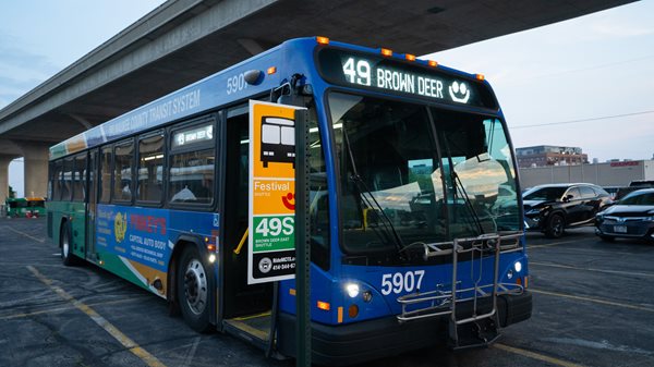 Image of Route 49 Special Summerfest bus at the Summerfest lot